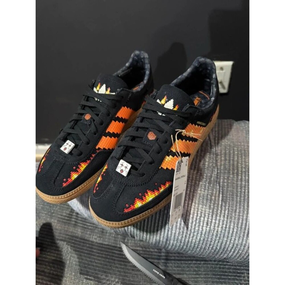 Adidas x Minecraft Handball Spezial